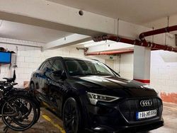 Schwarz Gebraucht 2020 Audi e-tron Design SUV | 27.900 € (Teuer)