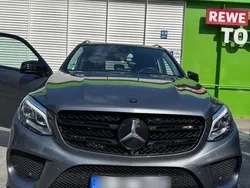 Grau Gebraucht 2016 Mercedes GLE43 AMG AMG SUV | 34.000 € (Guter Preis)