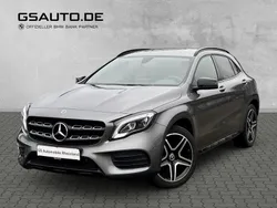 Grau Gebraucht 2020 Mercedes GLA200 AMG line SUV | 22.500 € (Superpreis)