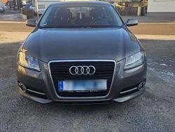 Grau Gebraucht 2012 Audi A3 Coupé | 3.800 € (Teuer)