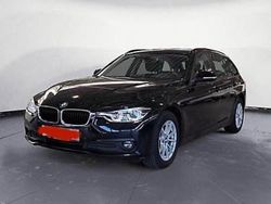 Schwarz Gebraucht 2018 BMW 318 Kombi | 19.000 €