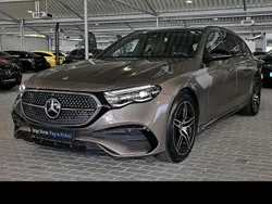 Metalliclack samtbraun Gebraucht 2024 Mercedes E300 AMG Kombi | 56.990 €