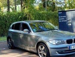 Grau Gebraucht 2010 BMW 118 Kleinwagen | 3.700 € (Fairer Preis)