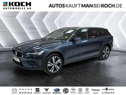 Denim blue metallic (723) Gebraucht 2024 Volvo V60 CC Plus Kombi | 43.380 € (Guter Preis)