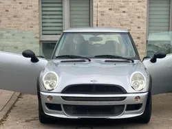 Silber Gebraucht 2006 Mini Cooper Kleinwagen | 2.500 €