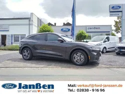Dark matter/starlight gray Gebraucht 2022 Ford Mustang Mach-E SUV | 39.500 € (Teuer)