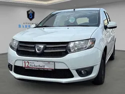 Gletscherweiss Gebraucht 2014 Dacia Sandero Lauréate Kleinwagen | 5.990 € (Etwas zu teuer)