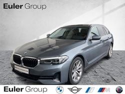 Blau Gebraucht 2022 BMW 520 Kombi | 28.999 € (Fairer Preis)