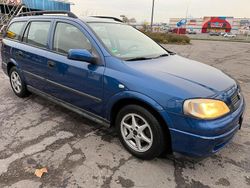 Blau Gebraucht 2001 Opel Astra Kombi | 850 € (Fairer Preis)