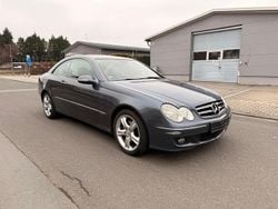 Grau Gebraucht 2006 Mercedes CLK220 Avantgarde Coupé | 2.450 € (Guter Preis)