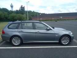 Grau Gebraucht 2011 BMW 318 Lifestyle Kombi | 3.800 € (Guter Preis)