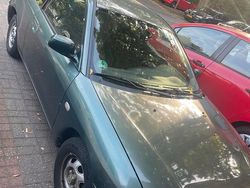 Grün Gebraucht 2002 Mitsubishi Colt Kleinwagen | 1.500 €
