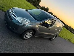 Blau Gebraucht 2012 Citroën Berlingo Van / Kleinbus | 3.500 € (Teuer)