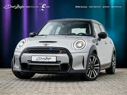 Grau Gebraucht 2024 Mini Cooper Kleinwagen | 29.999 € (Etwas zu teuer)