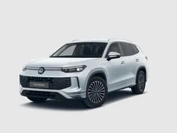 Oyster silver metallic Neu 2025 VW Tayron Family SUV | 49.377 € (Fairer Preis)