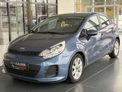Blau Gebraucht 2017 Kia Rio Limousine | 6.950 € (Fairer Preis)