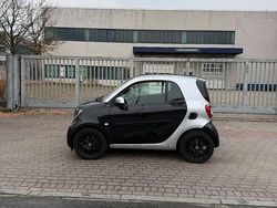 Schwarz Gebraucht 2016 Smart ForTwo Coupé Passion Coupé | 5.500 € (Fairer Preis)