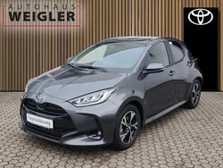 Grau Neu 2025 Toyota Yaris Hybrid Comfort Limousine | 26.670 € (Fairer Preis)