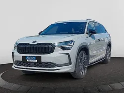 Steelgrau Gebraucht 2025 Skoda Kodiaq SportLine SUV | 52.885 € (Etwas zu teuer)