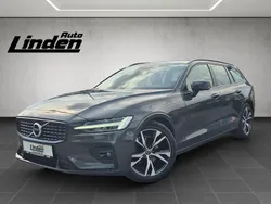 Grau Gebraucht 2021 Volvo V60 R-Design Kombi | 29.470 € (Fairer Preis)