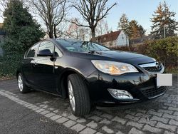 Schwarz Gebraucht 2011 Opel Astra Limousine | 4.750 € (Fairer Preis)