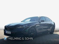 Schwarz Gebraucht 2024 BMW 550e M Sport Limousine | 74.450 € (Fairer Preis)