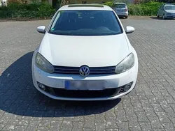 Weiß Gebraucht 2011 VW Golf VI Kleinwagen | 4.500 € (Fairer Preis)