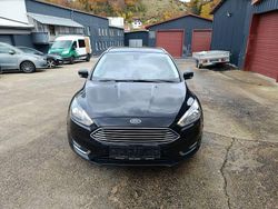Schwarz Gebraucht 2015 Ford Focus Titanium Kombi | 5.800 € (Teuer)