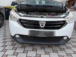 Weiß Gebraucht 2016 Dacia Lodgy Ambiance Van / Kleinbus | 4.700 € (Superpreis)