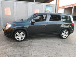 Schwarz Gebraucht 2012 Chevrolet Orlando Van / Kleinbus | 4.500 € (Fairer Preis)
