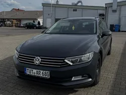 Grau Gebraucht 2015 VW Passat Comfortline Kombi | 9.000 € (Guter Preis)
