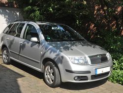 Silber metallic Gebraucht 2006 Skoda Fabia Elegance Kleinwagen | 6.350 €