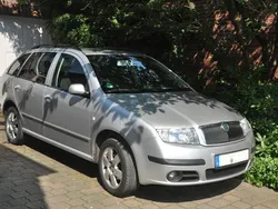 Silber metallic Gebraucht 2006 Skoda Fabia Elegance Kombi | 6.350 €