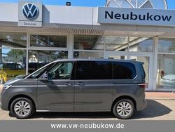 Grau Gebraucht 2023 VW T7 Van | 48.880 € (Etwas zu teuer)