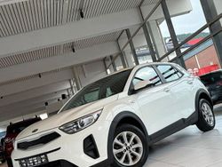 Weiß Gebraucht 2021 Kia Stonic Edition 7 SUV | 14.991 € (Fairer Preis)