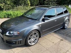 Grau Gebraucht 2006 Audi RS4 Sport Kombi | 49.500 €