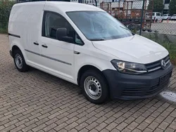 Weiß Gebraucht 2017 VW Caddy Van / Kleinbus | 5.550 € (Fairer Preis)