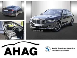 Grau Gebraucht 2022 BMW 745e Limousine | 57.840 € (Fairer Preis)