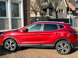 Rot Gebraucht 2018 Nissan Qashqai SUV | 16.500 € (Fairer Preis)