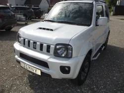 Weiß Gebraucht 2016 Suzuki Jimny Style SUV | 18.290 € (Fairer Preis)