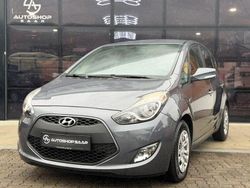 Grau Gebraucht 2016 Hyundai ix20 Kleinwagen | 9.900 € (Fairer Preis)