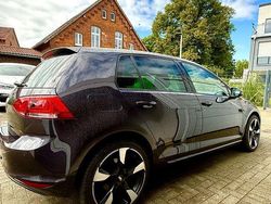 Grau Gebraucht 2015 VW Golf VII LOUNGE Limousine | 15.444 € (Fairer Preis)