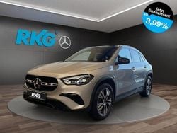 Grau Gebraucht 2025 Mercedes GLA200 AMG SUV | 46.870 €