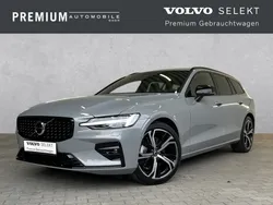 Andere farbe Gebraucht 2022 Volvo V60 Plus Kombi | 43.890 €