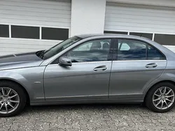 Silber Gebraucht 2010 Mercedes C200 Limousine | 14.900 €