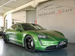 Grün Gebraucht 2020 Porsche Taycan 4S Performance Package Limousine | 65.850 € (Fairer Preis)