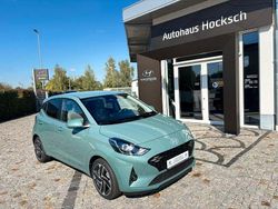 Mangrove green / mic Neu 2025 Hyundai i10 Prime Kleinwagen | 19.490 € (Fairer Preis)