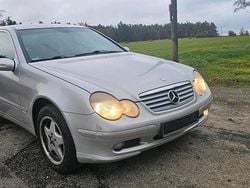 Silber Gebraucht 2003 Mercedes C200 Coupé | 999 €