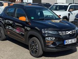 Astralschwarz Gebraucht 2023 Dacia Spring Kleinwagen | 12.990 € (Fairer Preis)