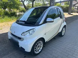 Schwarz Gebraucht 2009 Smart ForTwo Coupé Coupé | 2.550 € (Fairer Preis)